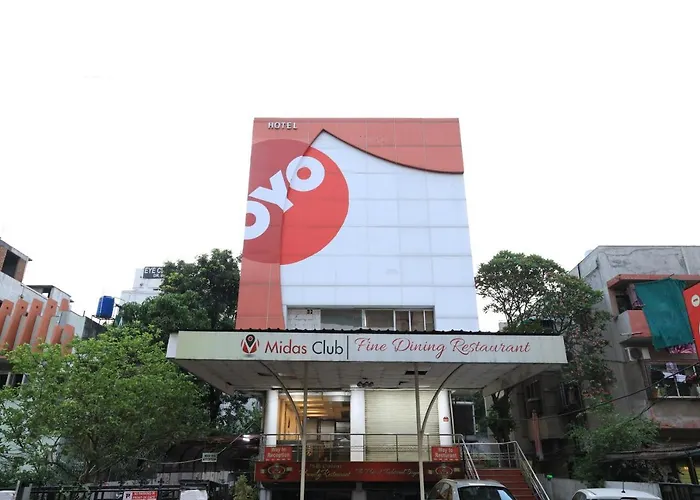 Oyo 15211 Hotel Midas Nagpur